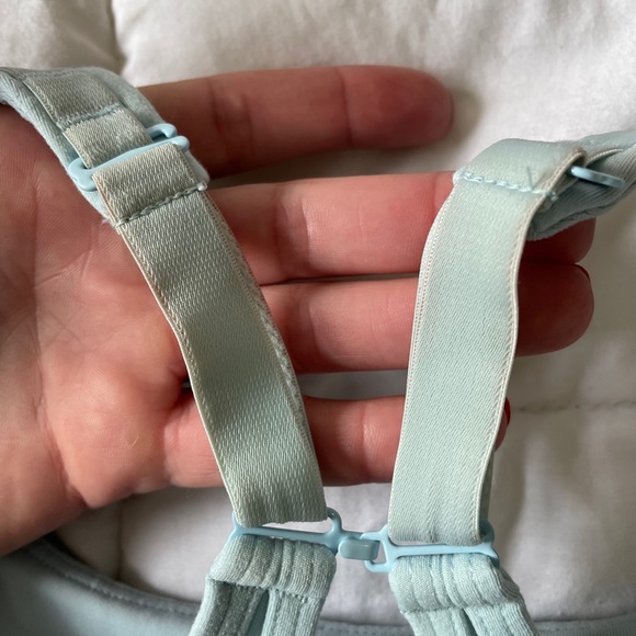 Lorna Jane sports bra size small - Picture 5 of 7